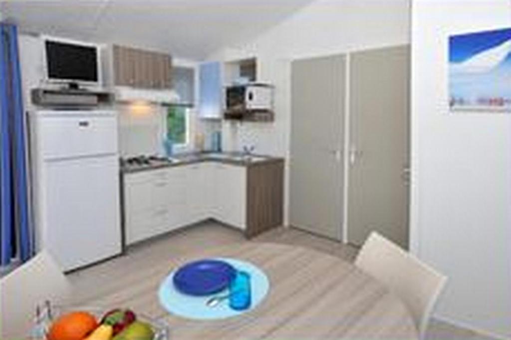 Camping Au Bord De L'Aisne Guignicourt Δωμάτιο φωτογραφία