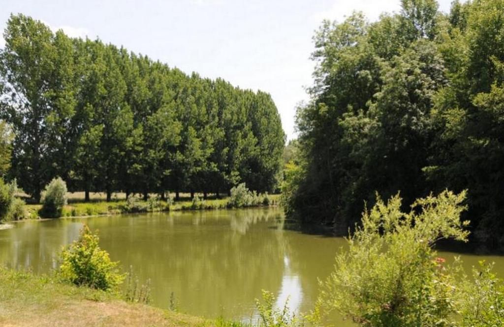 Camping Au Bord De L'Aisne Guignicourt Εξωτερικό φωτογραφία