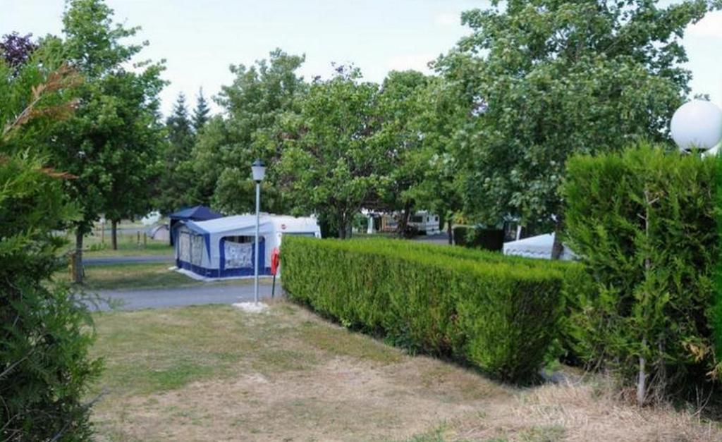 Camping Au Bord De L'Aisne Guignicourt Εξωτερικό φωτογραφία